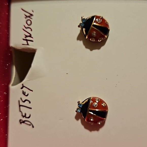 Betsey Johnson Lady Bug 🐞 Pierced Earrings - Picture 1 of 3